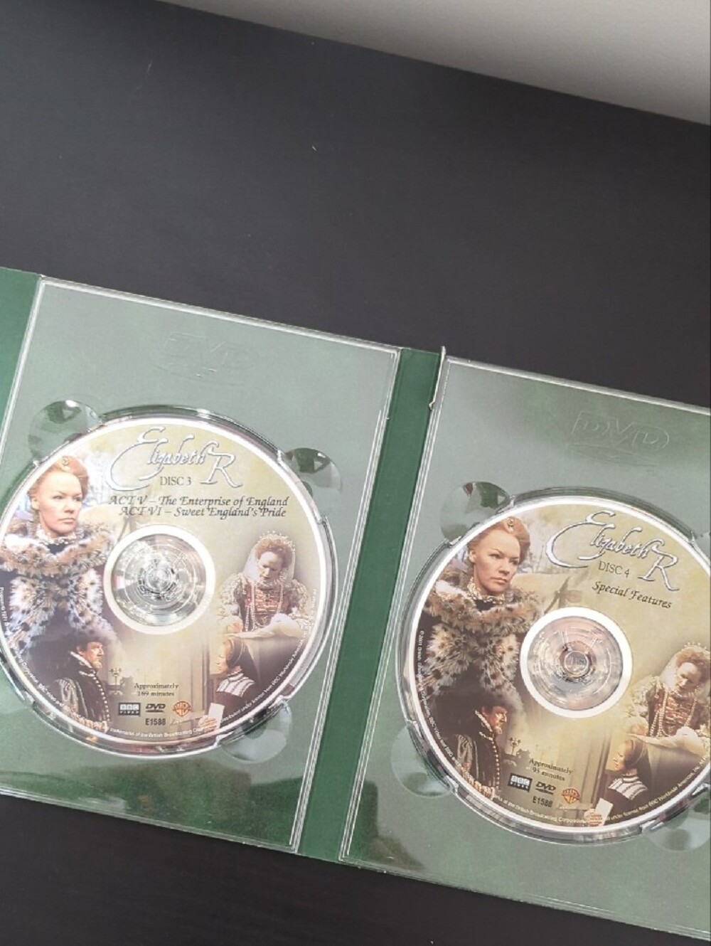 Elizabeth R DVD Set - Picture 8 of 8